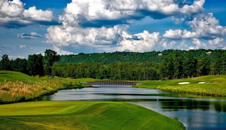 Where to Go Golfing in Mammoth Lakes California image
