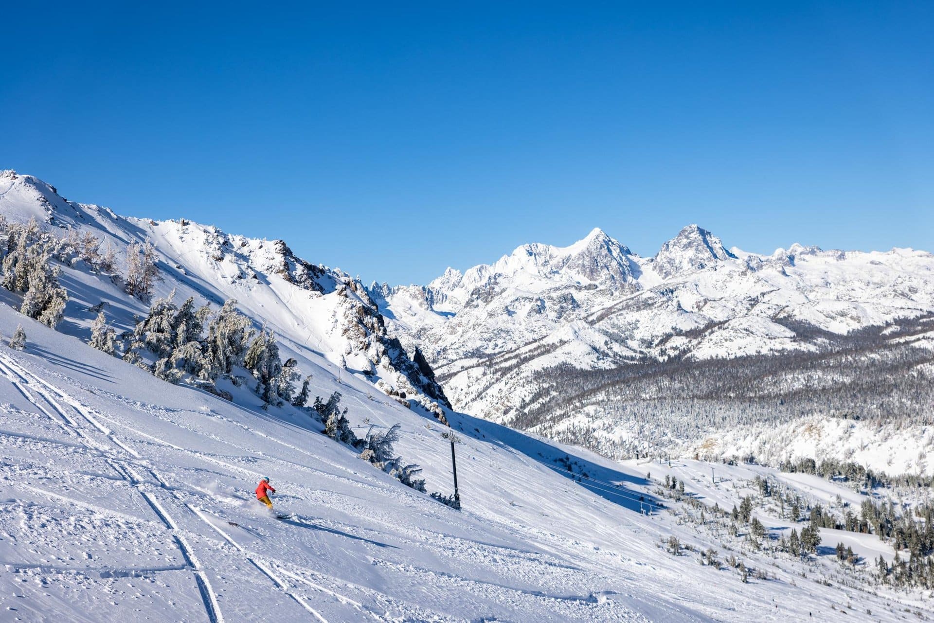 Mammoth Lakes Skiing
