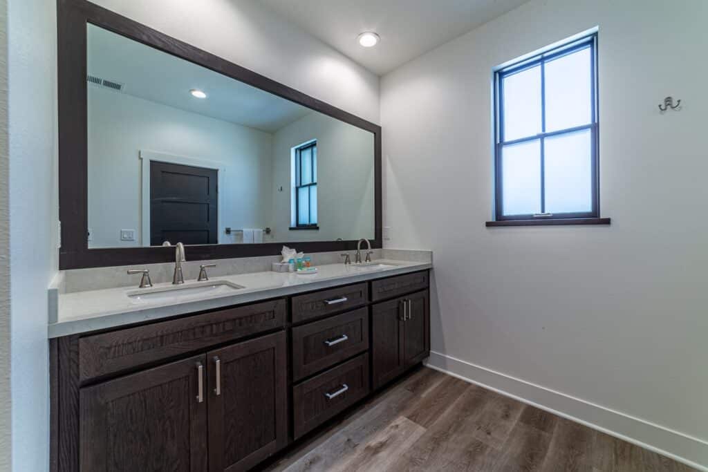 16e644e4-fa8f-4ff0-abbe-1e85db966bfd