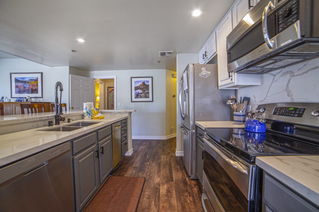 8e6781f0-9f5c-49fd-b424-1939e2e8d442