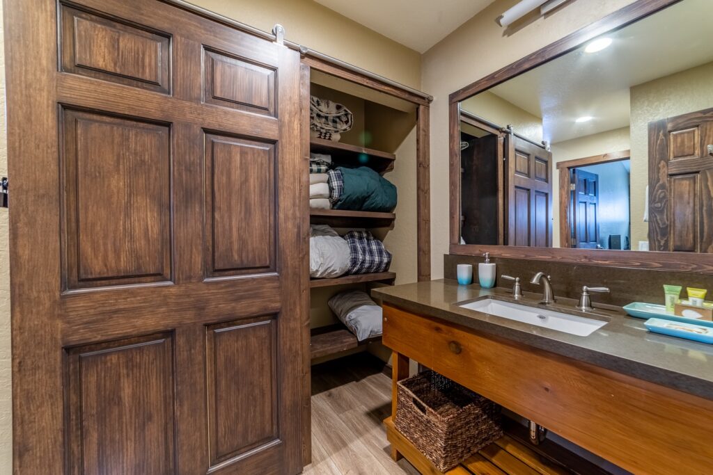 b6704c5d-3006-4eac-9f55-03f9b0babd37