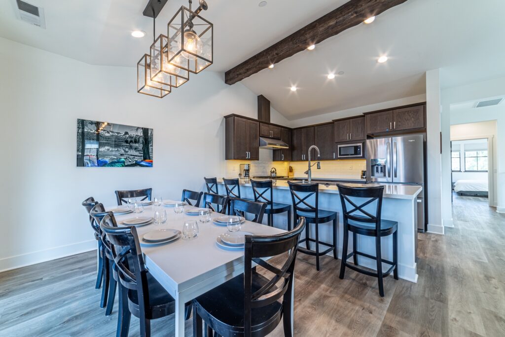 e582a5a7-4ce6-48c2-95f7-2765136e6b90