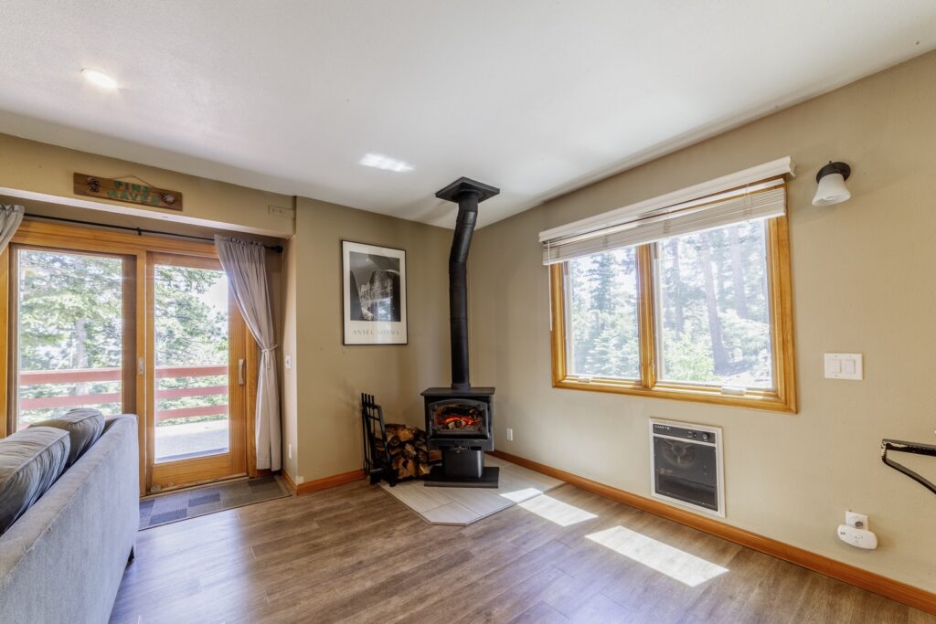 e674b65b-da2b-4159-bad7-9788c7a37dfe