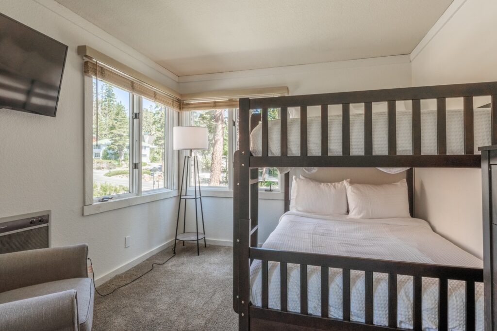 ee96e947-41df-4c09-a611-85478cafe0de