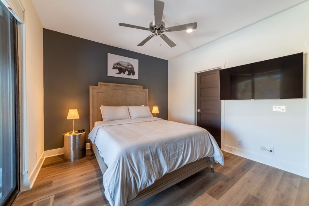 f32b27bf-489c-4dec-9bd0-6da00c83737f