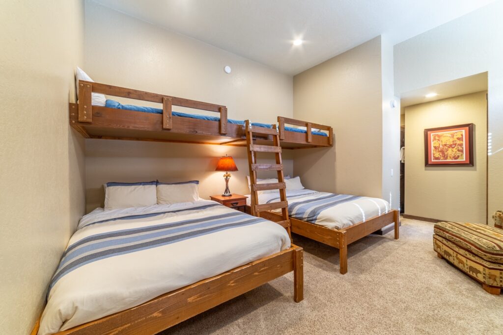 f3360302-73f4-4a6d-b740-cb575cdc8d95