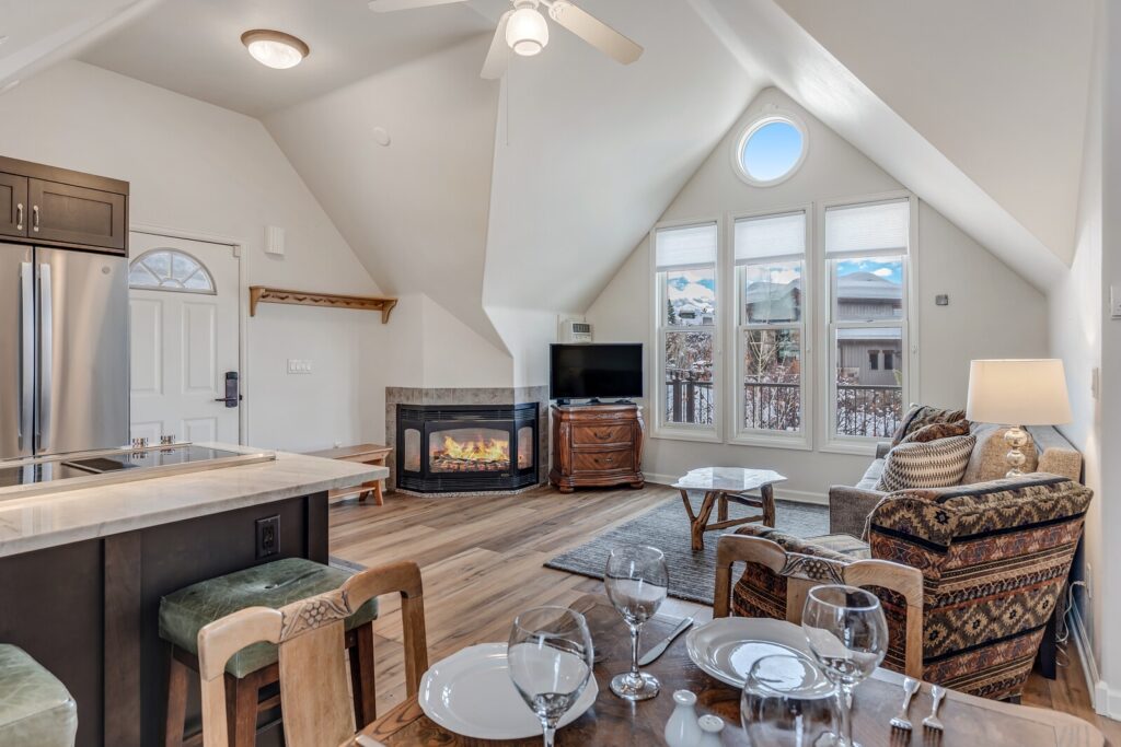 238a3f4e-575a-4d81-8e80-a3713efd7b09