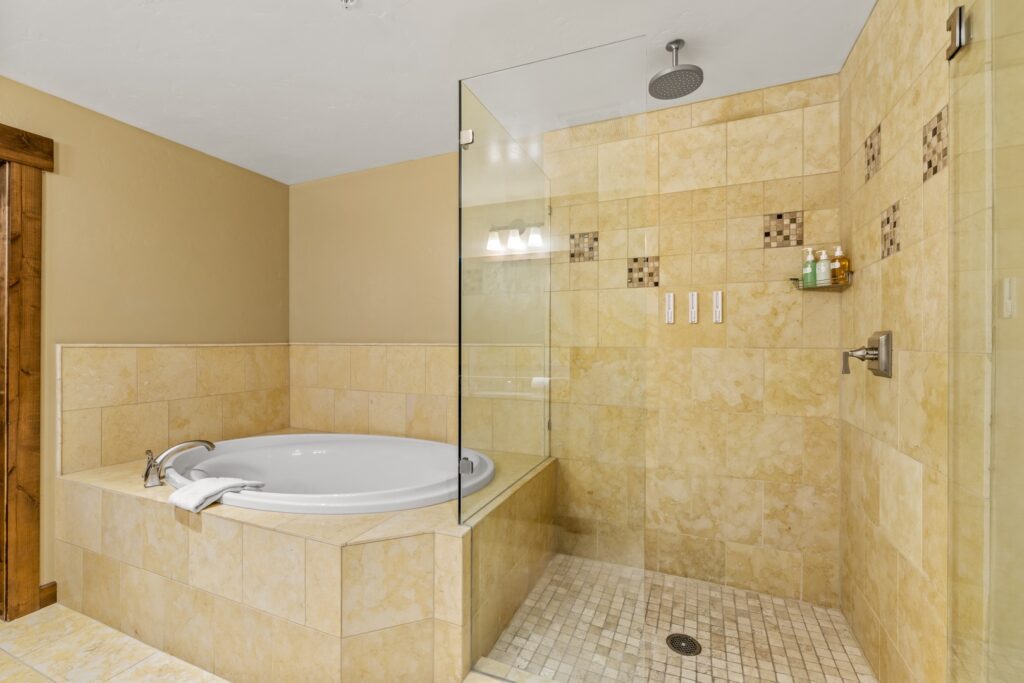 23a4f94b-9103-4094-8a70-a597958293ce