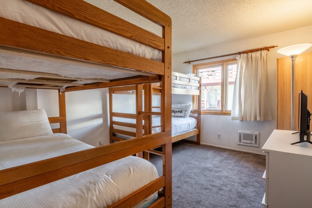 2dca666b-6a6b-4d81-8a78-e40f16b2e16c