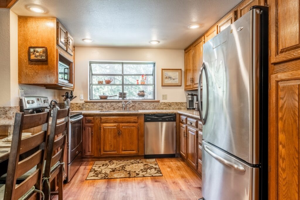 56989095-7f44-4a32-a732-8a6781aaed6a