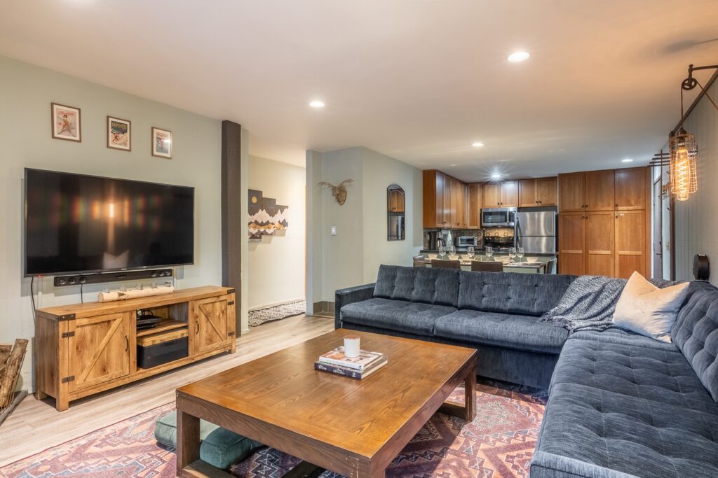 5e724525-33a1-42f8-a4dd-dabd1e77c329-2