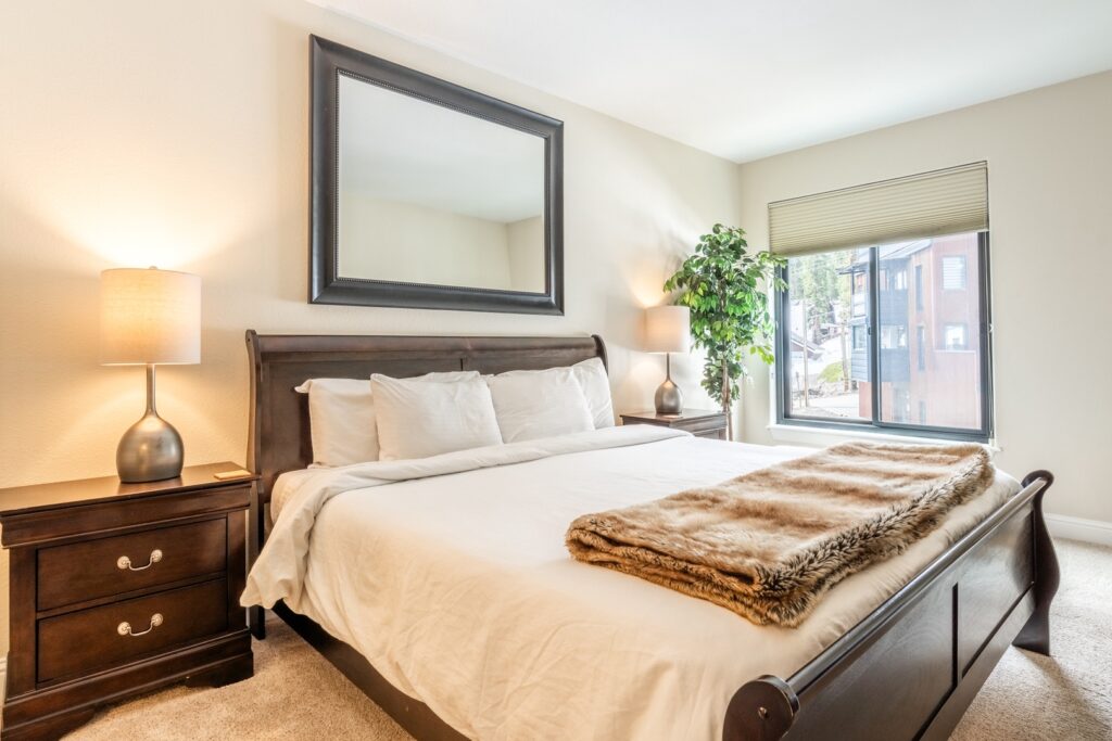 6728b09c-2a84-4b58-903a-3187049f559e-2