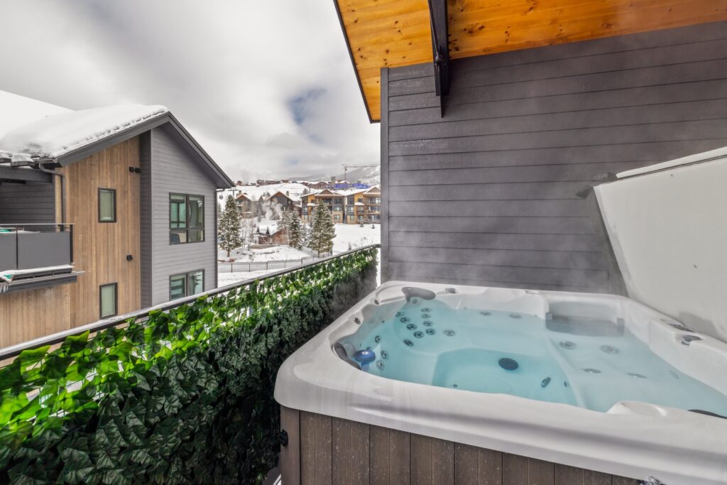 70cfb9eb-8dd9-4ff4-addb-e4e6452957ff