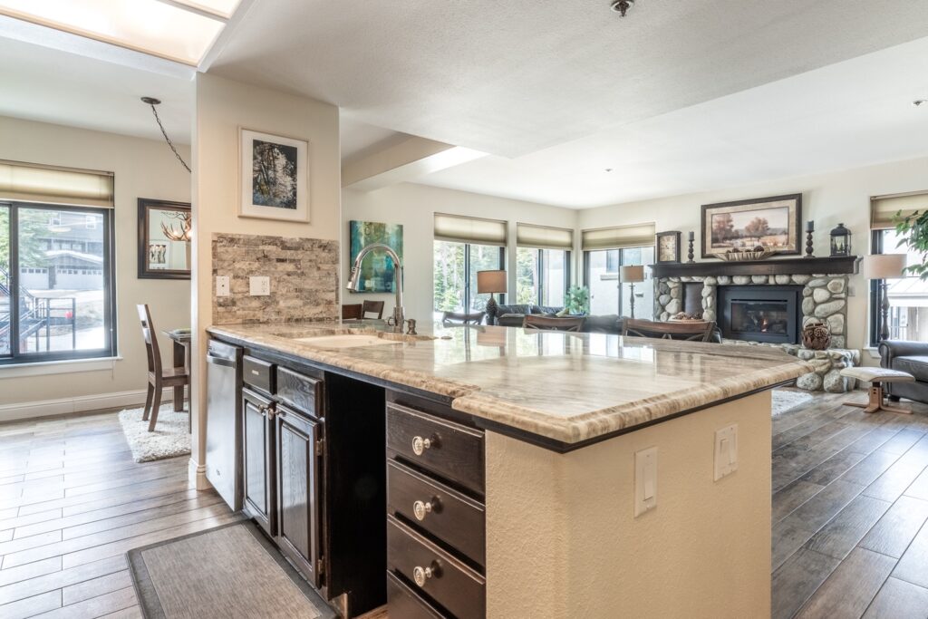 721f2c72-0d6d-4362-a67b-557539b85e76-2