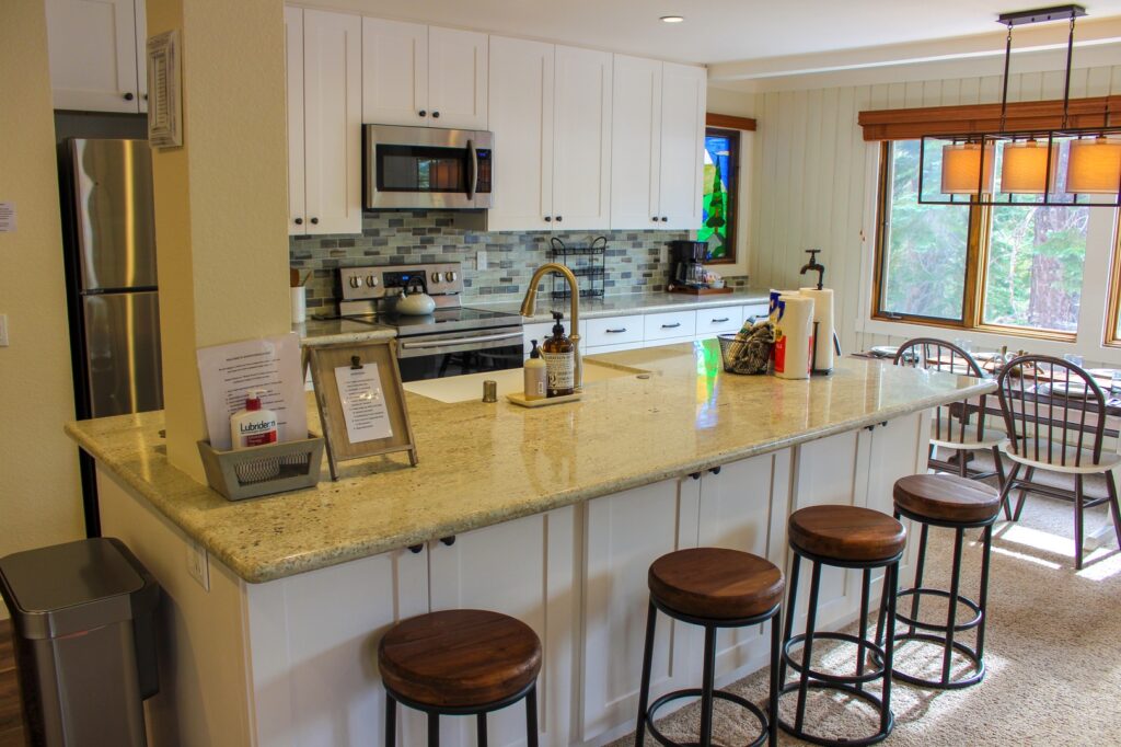 83f425f2-5831-4aae-bb07-5769906d7d03