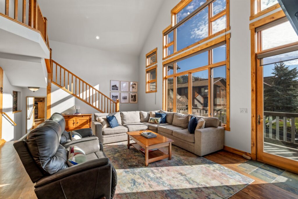 86e02835-c8e5-43f4-99ea-e68717d548fb