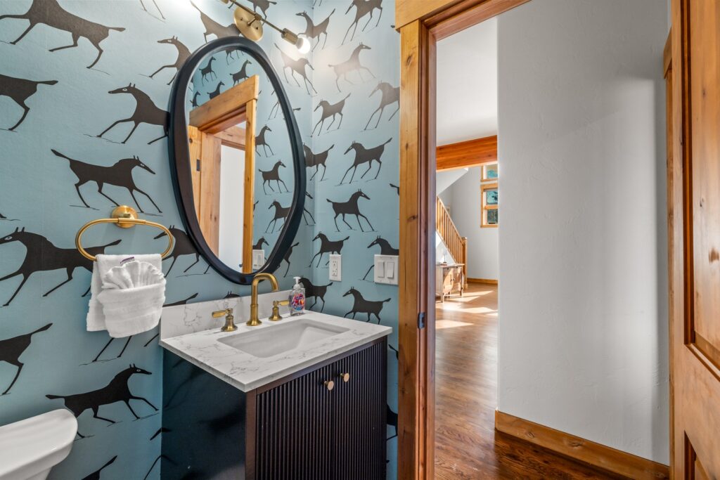 a2a33f8e-af4a-41cb-849b-e401061ee218