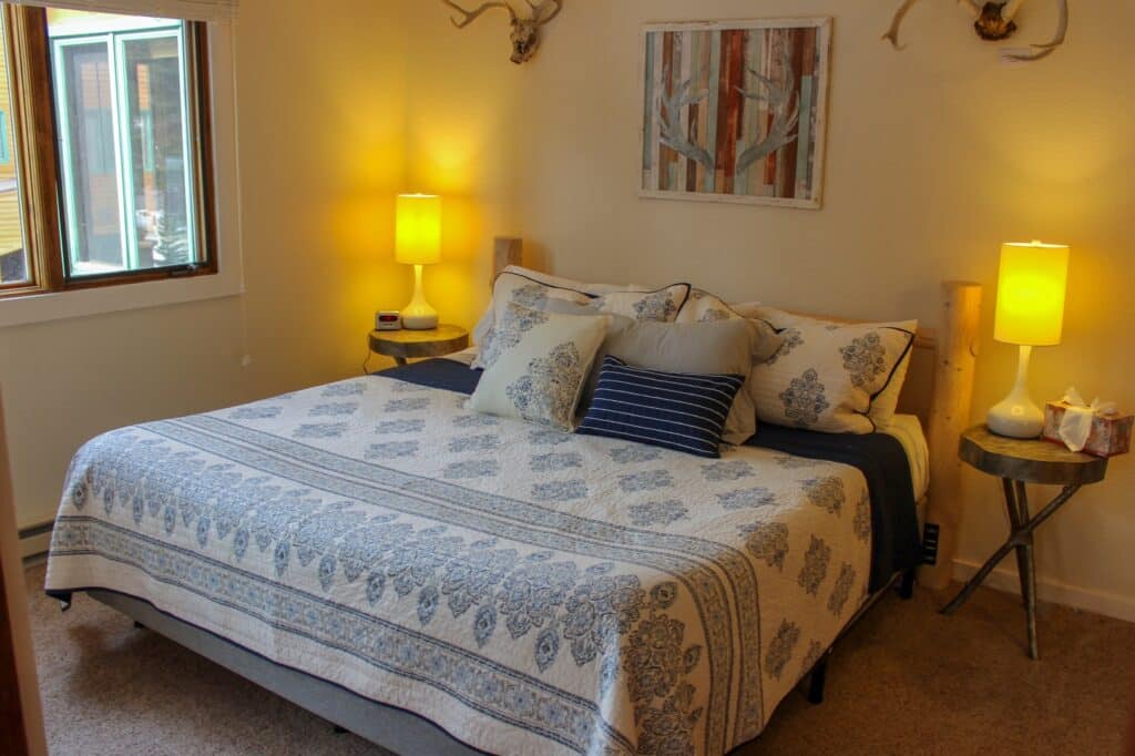 abf099f2-8b2c-44f6-88b2-6c498c25f58a-2