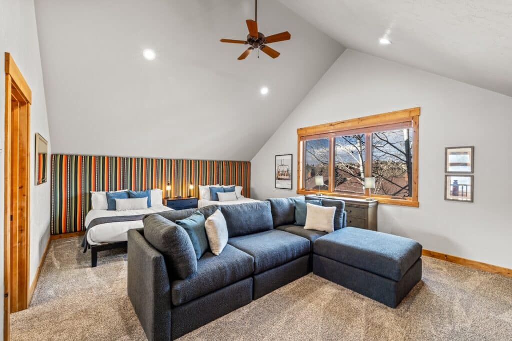 b4ffa633-7e86-42e9-8d1b-bda753cc46f8