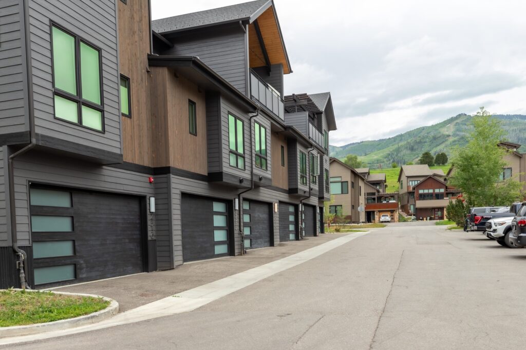 b777aa35-36a1-4b47-9343-409c90e304bb