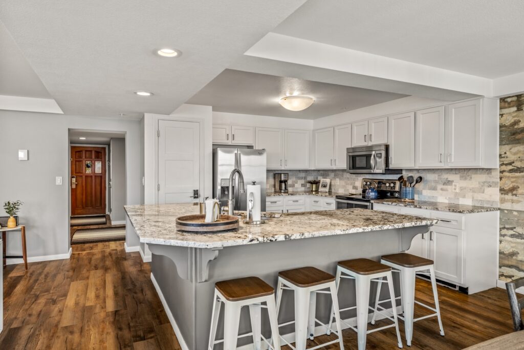 d084fd40-c042-4b44-accd-a2ceb196b53d