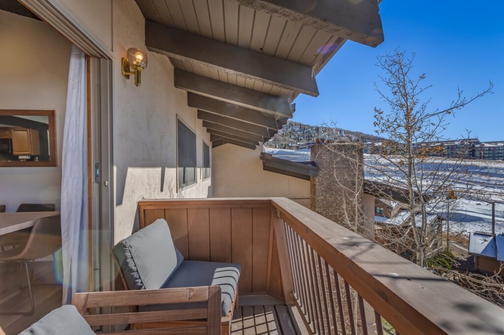 e7c77915-4032-4a31-b587-be23a7041b30