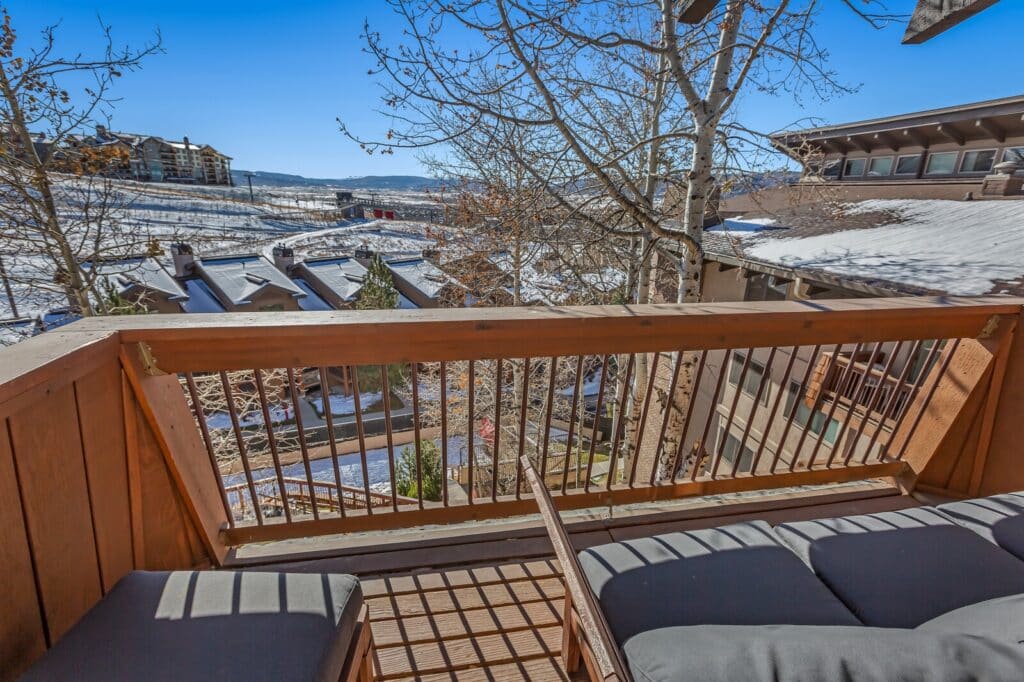 f3399588-d0f6-4b73-a87a-de42c0ebfba2