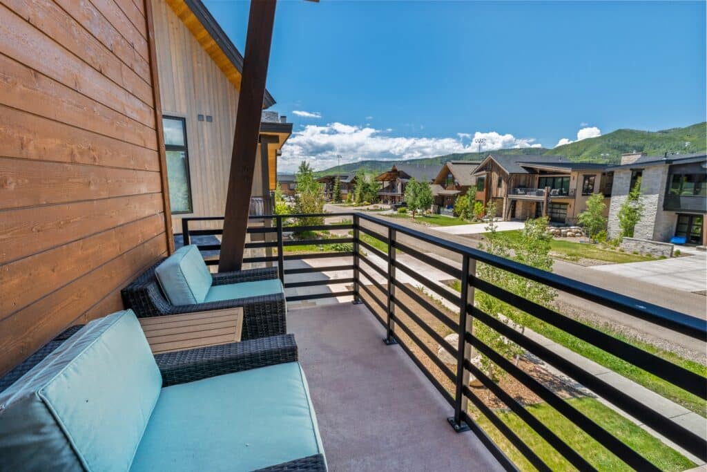 fd83f402-0971-4bb3-913e-b02e62494074